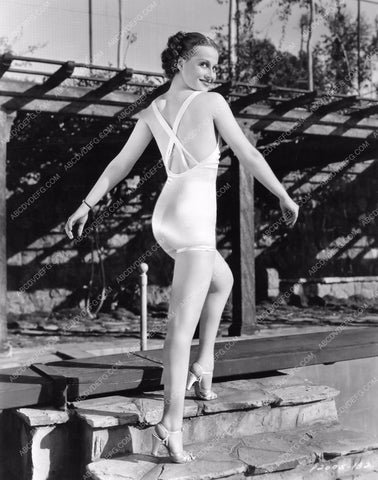 beautiful Eleanore Whitney showing off her new swimsuit 8b20-9471