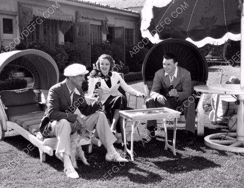 candid George Brent and friends enjoy a Coke in the backyard 8b20-9509