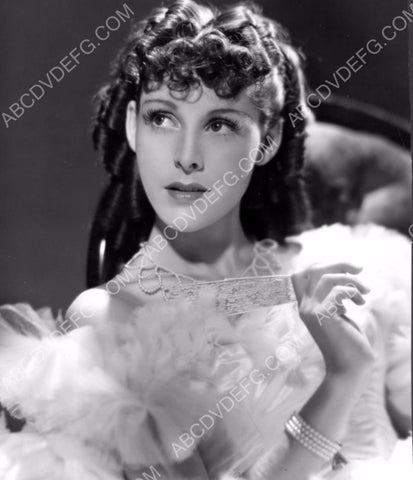 Frances Dee portrait 8b20-9518
