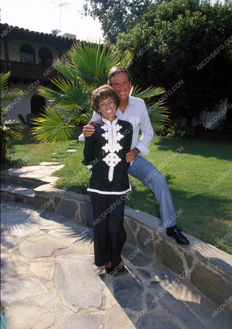 Bob Barker and the wife in the backyard 8b20-9698