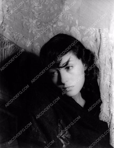 Luise Rainer portrait 8b20-9758