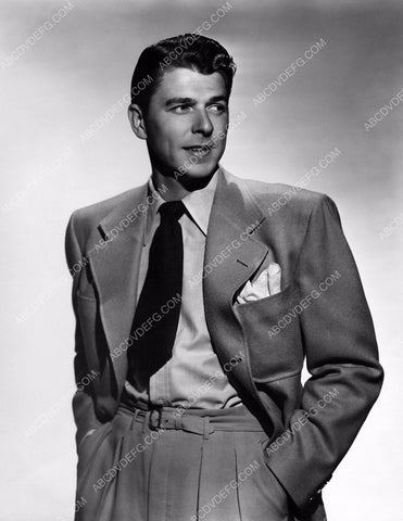 Ronald Reagan portrait 8b20-9872