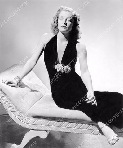 beautiful Ann Sheridan on chaise lounge 8b20-9944