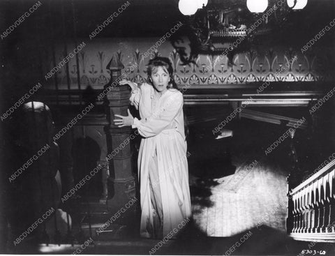 Julie Harris classic horror film The Haunting haunt-37