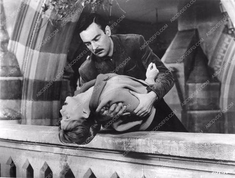 Julie Harris Richard Johnson classic horror film The Haunting haunt-41