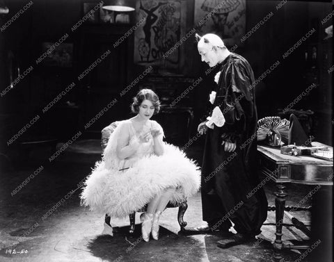 Lon Chaney Norma Shearer John Gilbert silent He Who Gets Slapped hwgs810-44