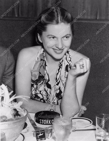news photo Joan Fontaine at Stork Club 1944 jfont-02