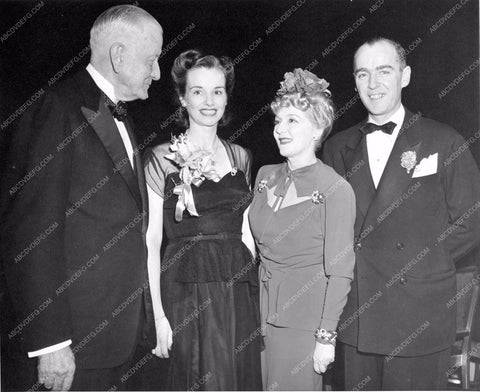 Mary Pickford and friends mpick-29
