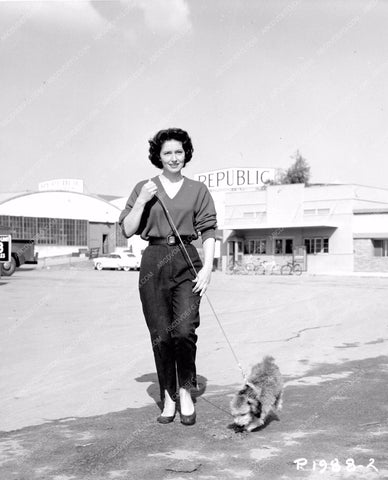 May Wynn walking her dog tooling around Republic Studios mwynn-28