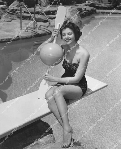 crp-00003 news photo Barbara Dunnigton 1950's pinup pose at pool Bermuda Dunes Hotel Palm Springs crp-00003