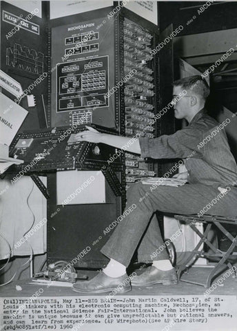 crp-031 news photo computer science in 1960 John M Cladwell Mechosapien thinking computer National Science Fair crp-031