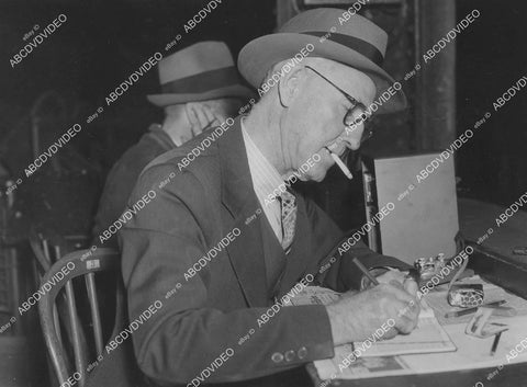 crp-00035 1937 news photo sports Baseball play-by-play announcer Edson S Brewster calling games since 1890 crp-00035