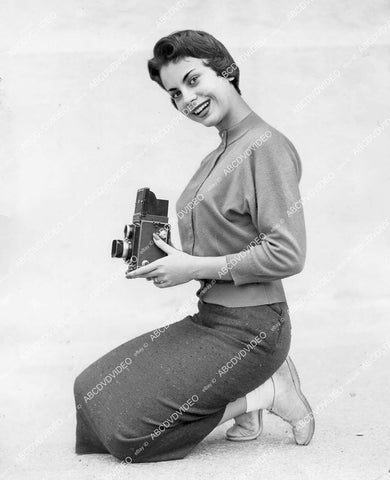 crp-041 1956 news photo 17 yo Bonnie Lee Zornow of John Muir High School Miss Shutterbug of 1956 crp-041