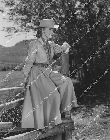 crp-085 Ranch Beauty Barbara Britton film Gunfighters crp-085