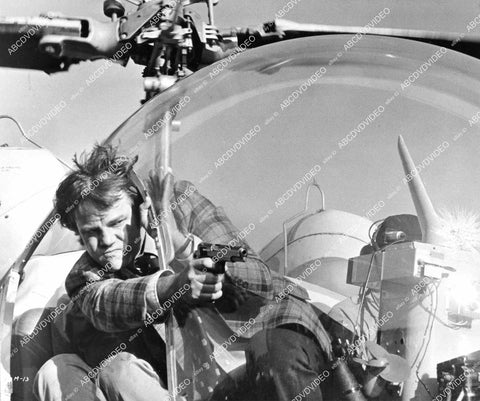 crp-10062 1975 Joe Don Baker taking aim film Mitchell crp-10062