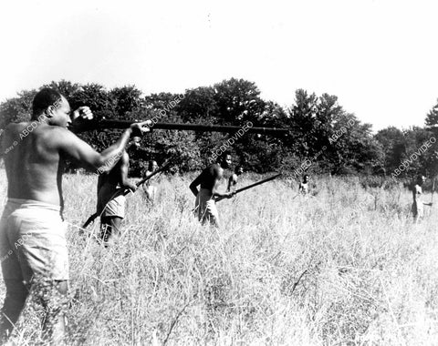 crp-10201 1955 local natives go after wildlife film African Manhunt crp-10201