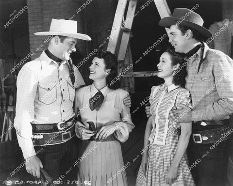 crp-10232 1942 Charles Starrett, Luana Walters, Gwen Kenyon, Russell Hayden film Lawless Plainsmen crp-10232