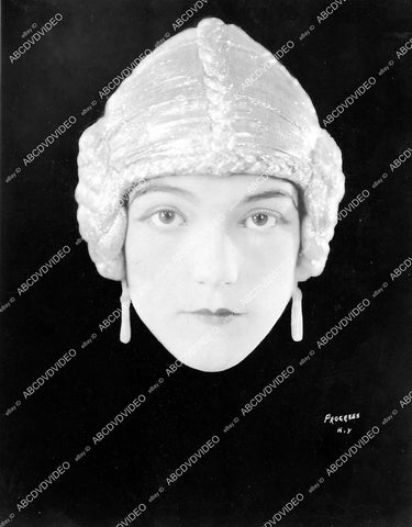 crp-10247 1930's pgoto opera singer (I think) Geraldine Miller & Co. crp-10247