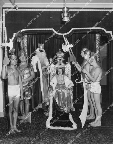 crp-01026 1937 Venice Beach Calif Thelma Batchelor Queen of Venice Mardi Gras gets King Neptune Scepter crp-01026