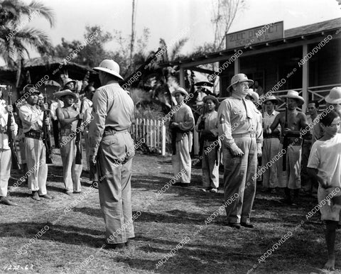 crp-10379 1943 Wallace Beery in pith helmet trains locals film Salute to the Marines crp-10379