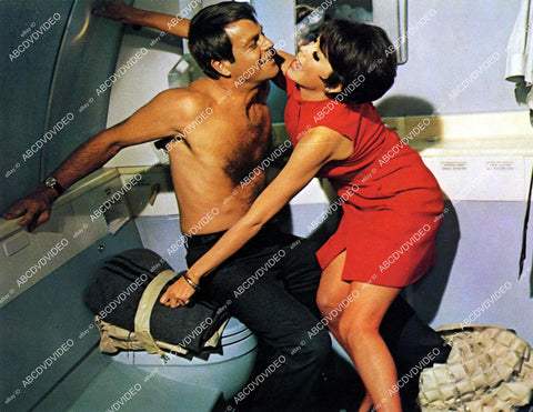 crp-10966 1968 Robert Wagner, Mary Tyler Moore film Don't Just Stand There crp-10966