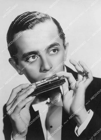 crp-01097 1940's music unknown harmonica player crp-01097