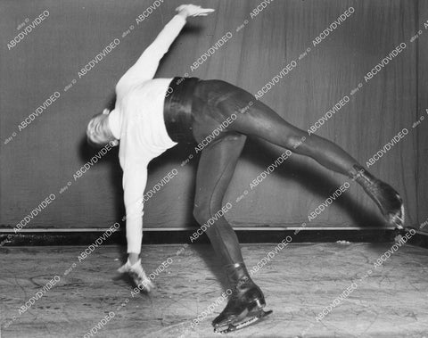 crp-11617 1940's modern dancer ballet ice skater Johnny Dove crp-11617