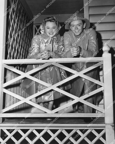 crp-11765 1946 June Allyson, Ray McDonald in rain slickers film Till the Clouds Roll By crp-11765