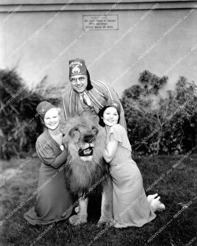 crp-12344 1930's Shriner Everett W Mattoon w cutie pie dancers Angela Blue & Rose Vespro w Berno the lion all in fez hats crp-12344