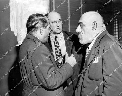 crp-12353 1945 news photo sports pro wrestling hairy chested The Angel Russian wrestler crp-12353