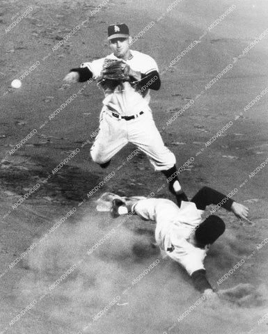 crp-12790 1961 news photo MLBaseball Jackie Jensen Red Sox vs Ken Aspromonte LA Angels crp-12790
