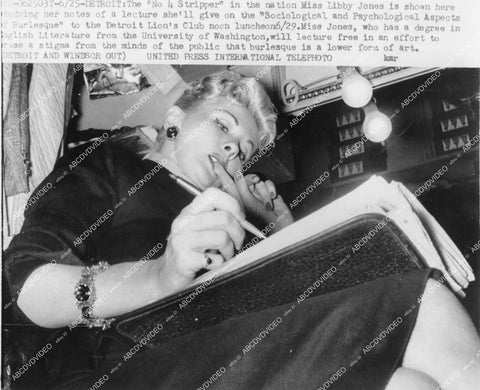 crp-13111 1950's No 4 stripper in nation pretty Libby Jones to give lecture on burlesque & society crp-13111