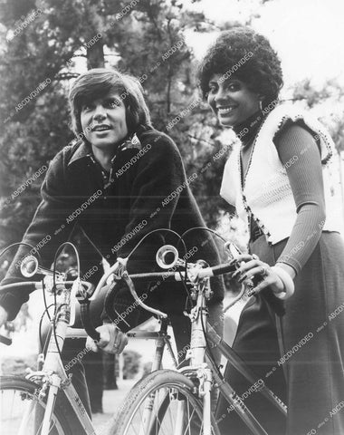 crp-13224 1980's John Davidson & Leslie Uggams on bicycles TV The Henry Fonda Special crp-13224