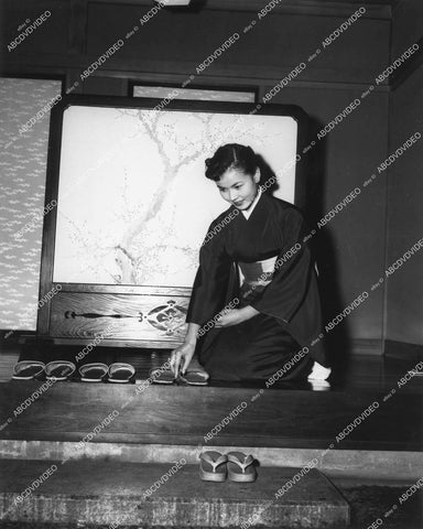 crp-13346 1955 beautiful Japanese actress Mitsuko Kimura portrait film Three Stripes in the Sun crp-13346