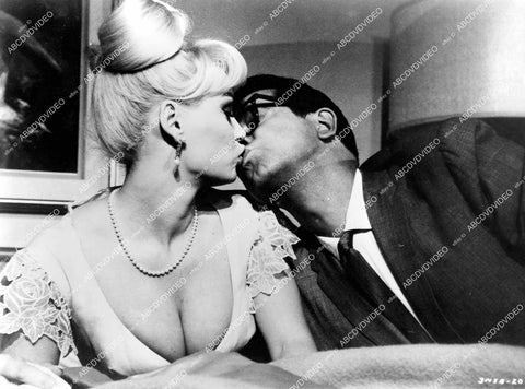crp-13405 1964 Tommy Noonan, busty Mamie Van Doren film 3 Nuts in Search of a Bolt crp-13405
