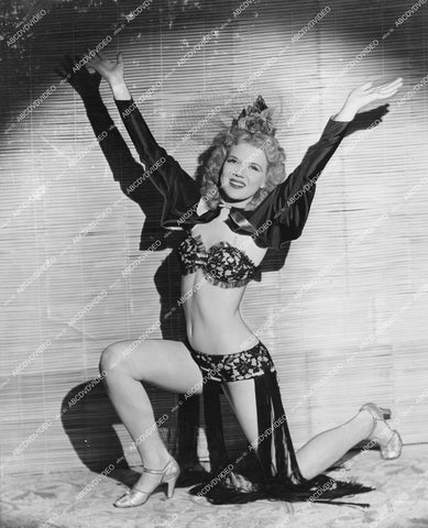 crp-13911 1944 sexy dancer in skimpy bikini outfit Julie Gold in Florentine Gradens revue crp-13911