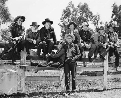 crp-14029 1948 Gabby Hayes, Sonny Tufts, Barbara Britton, George E Stone, Russell Simpson, William Bishop, Gordon Jones, Joe Sawyer, Reed Howes film The Untamed Breed crp-14029