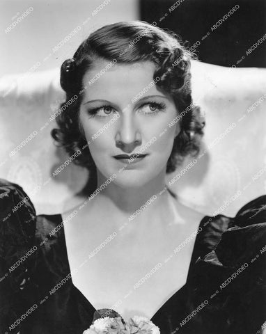 crp-14189 1937 opera singer Ruby Mercer signs MGM contract (Clarence Bull portrait) crp-14189