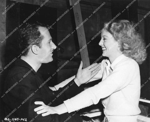 crp-14396 1946 Evelyn Keyes, Keenan Wynn on set film The Thrill of Brazil crp-14396
