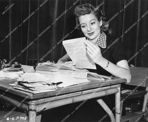 crp-14527 1946 beautiful Evelyn Keyes at her desk answering fan mail film The Jolson Story crp-14527