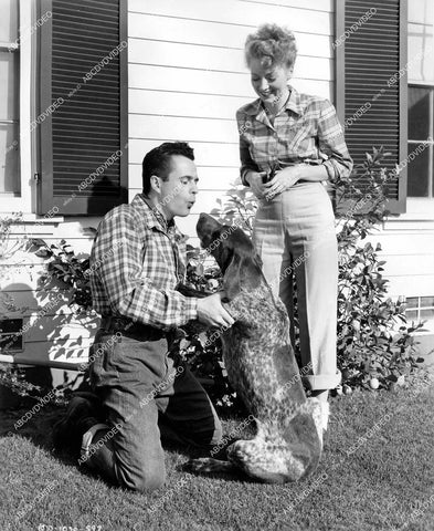 crp-14569 1946 Larry Parks, Evelyn Keyes and the dog film The Jolson Story crp-14569