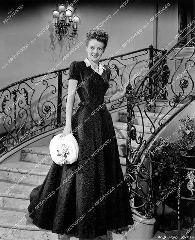 crp-14608 1946 Evelyn Keyes in elegant fashion and hand muff film The Jolson Story crp-14608