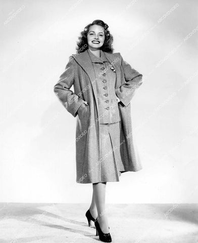 crp-15050 1941 Janet Blair models new fashion crp-15050