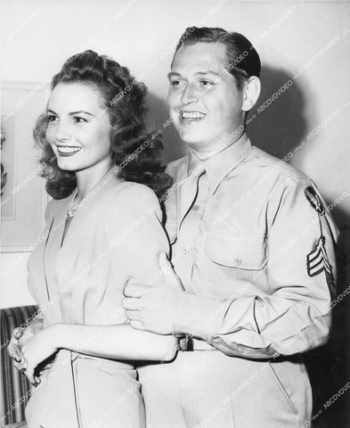 crp-15084 1943 Janet Blair just married Lou Busch crp-15084