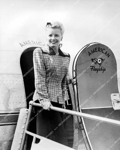 crp-15110 1944 lovely Janet Blair on American Airlines Flagship crp-15110