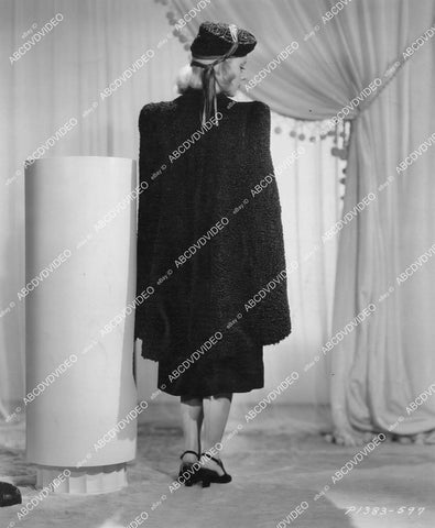 crp-01512 1938 Mary Carlisle new wardrobe by Willard George LTD crp-01512