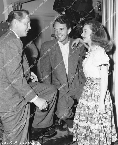 crp-15251 1947 Franchot Tone visits Paul Campbell & Gloria Henry on set film Sport of Kings crp-15251
