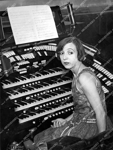 crp-15298 1930's organist pianist Iris Vining w elaborate quad deck keyboard organ piano crp-15298