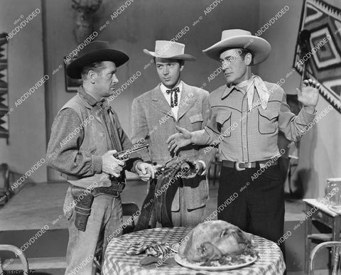 crp-01538 1947 Jack Ingram, Paul Campbell, Charles Starrett film Blazing Across the Pecos crp-01538
