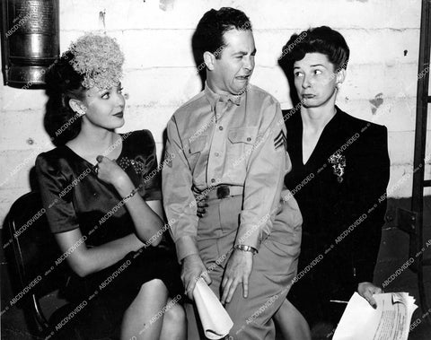crp-15443 1944 Linda Darnell, Jerry Hausner, Cass Daley for AFRS Armed Forces Radio Service crp-15443